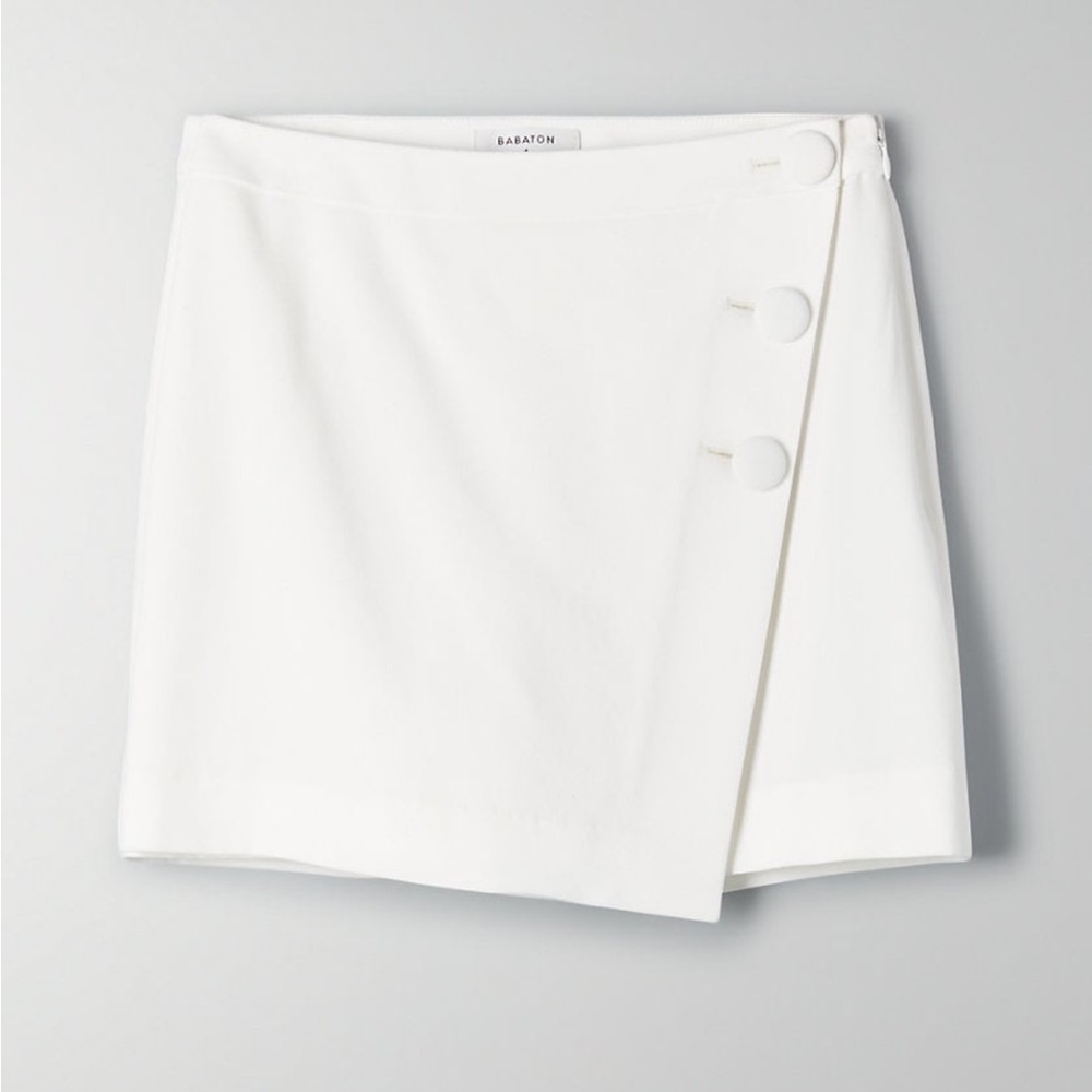 NWT Aritzia White Skort
